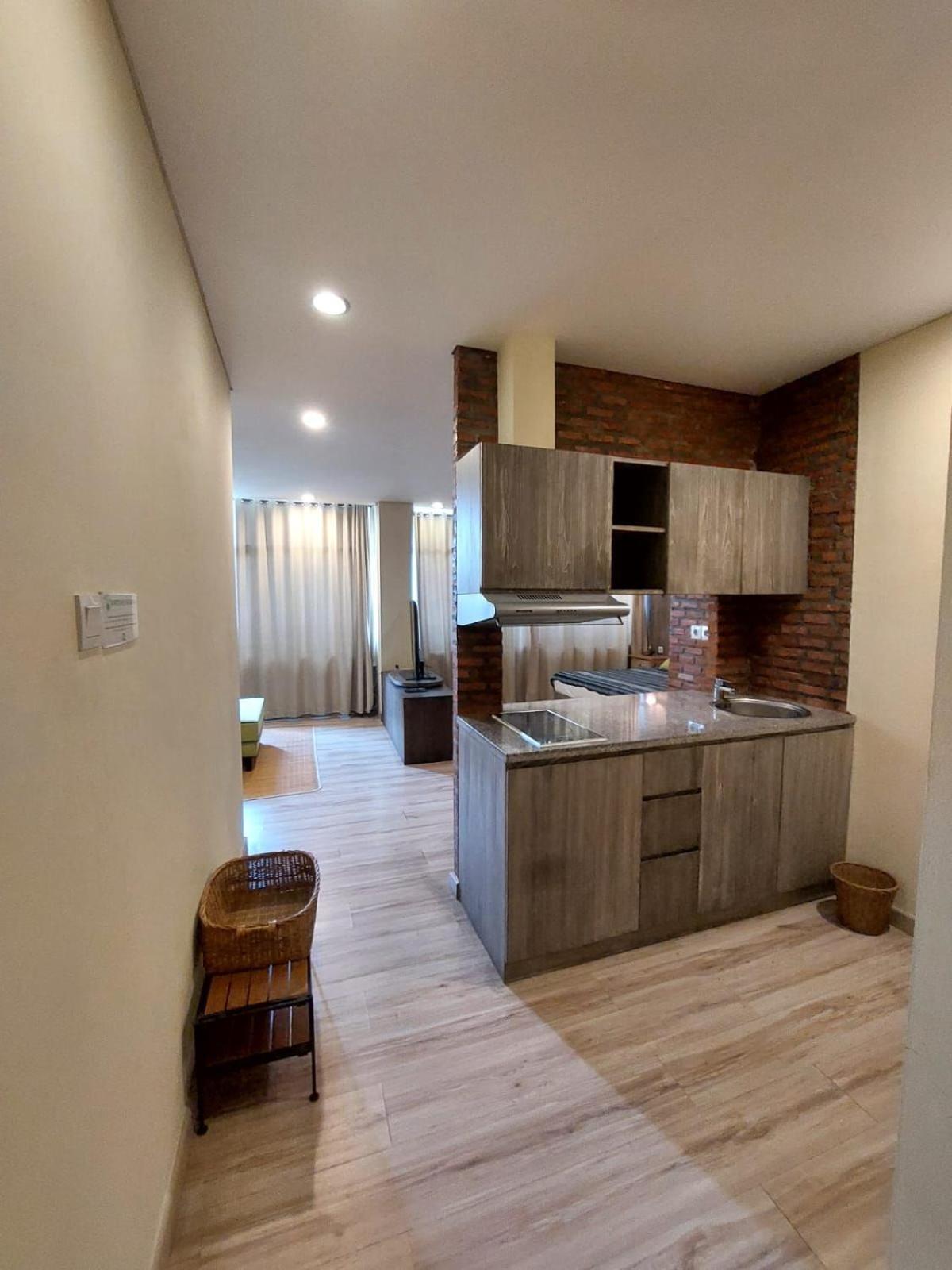 Apartemen Senayan Jakarta Buitenkant foto